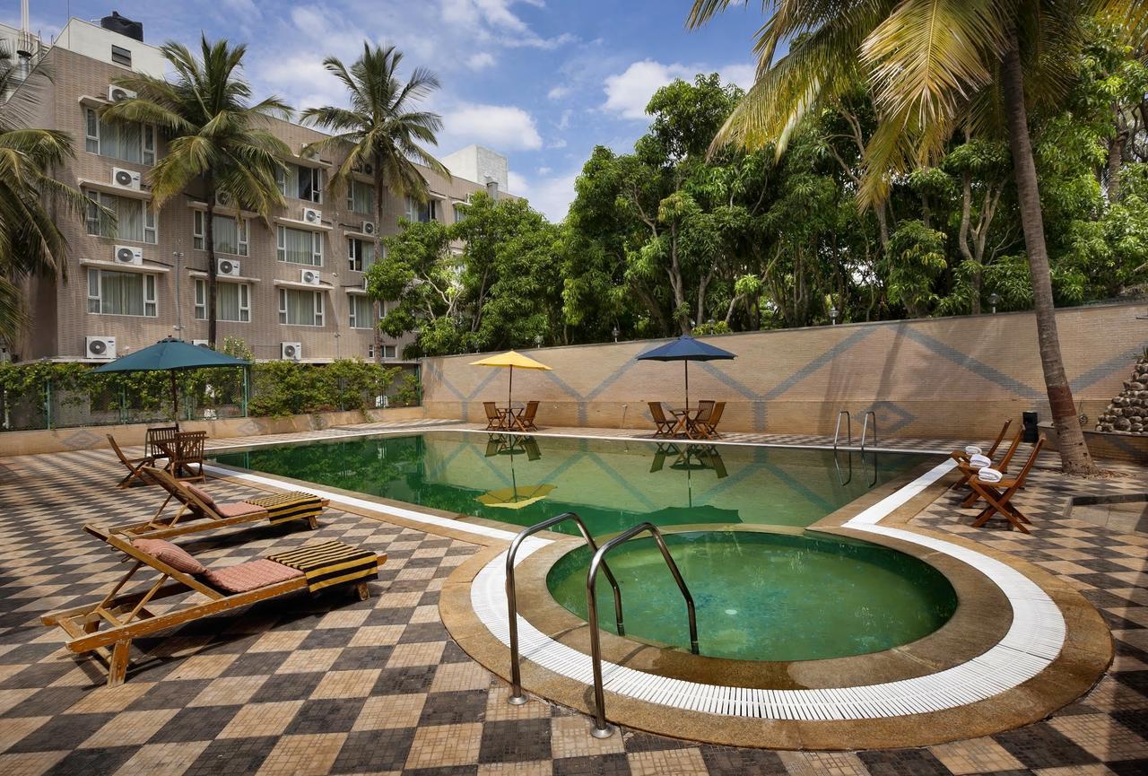 Mayur Aaditya Resort Дхарвад Экстерьер фото