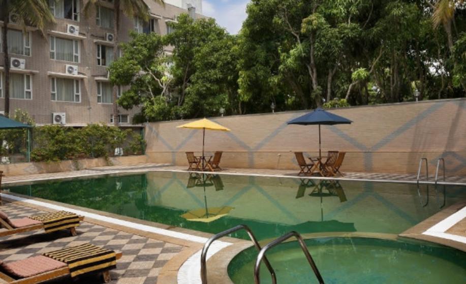 Mayur Aaditya Resort Дхарвад Экстерьер фото